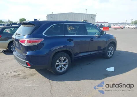 2015 Toyota Highlander Le Plus V6 из США, поврежденный, VIN 5TDBKRFH3FS184070